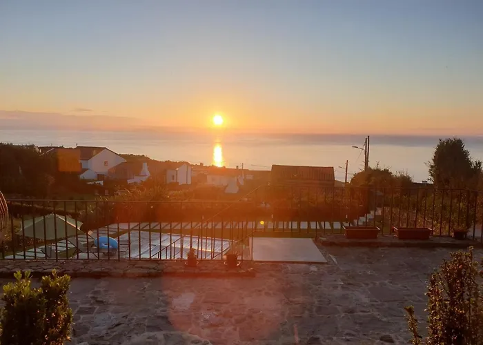 Chalet Casa Do Castanheiro, Acores - With Private Pool! *