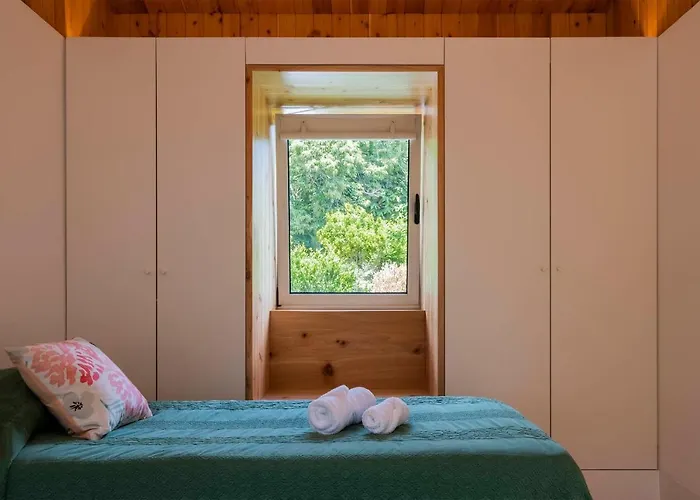 Casa Do Castanheiro, Acores - With Private Pool! Dağ evi